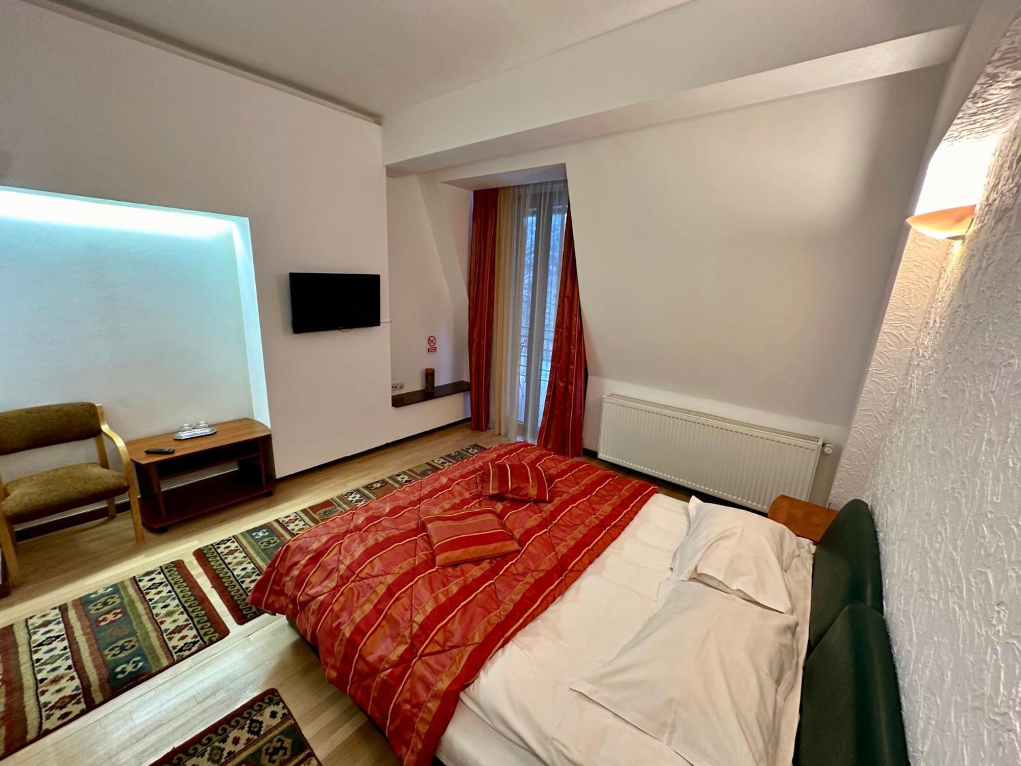 Pensiunea Rasnoava Predeal Esterno foto